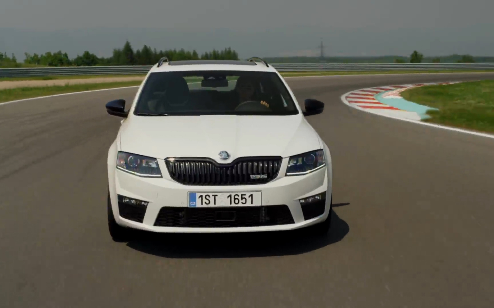 Новый автомобиль Skoda Octavia 2014