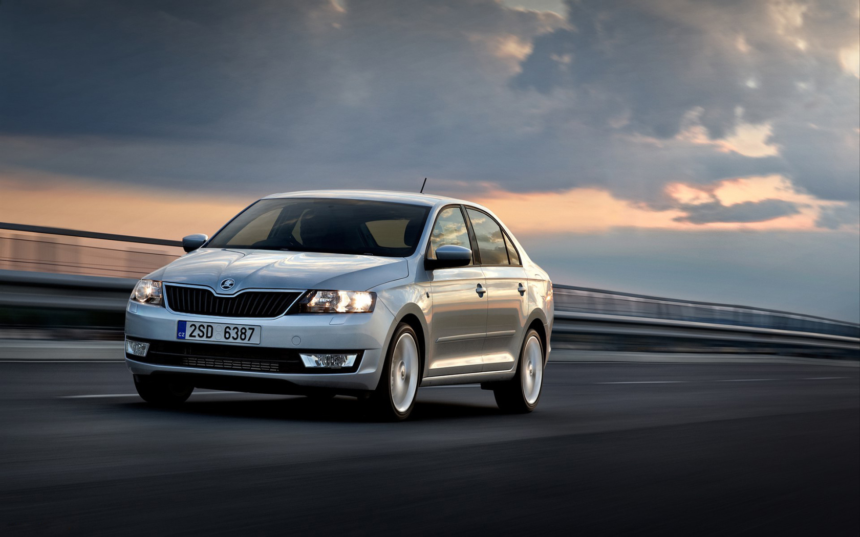 Фото автомобиля Skoda Rapid