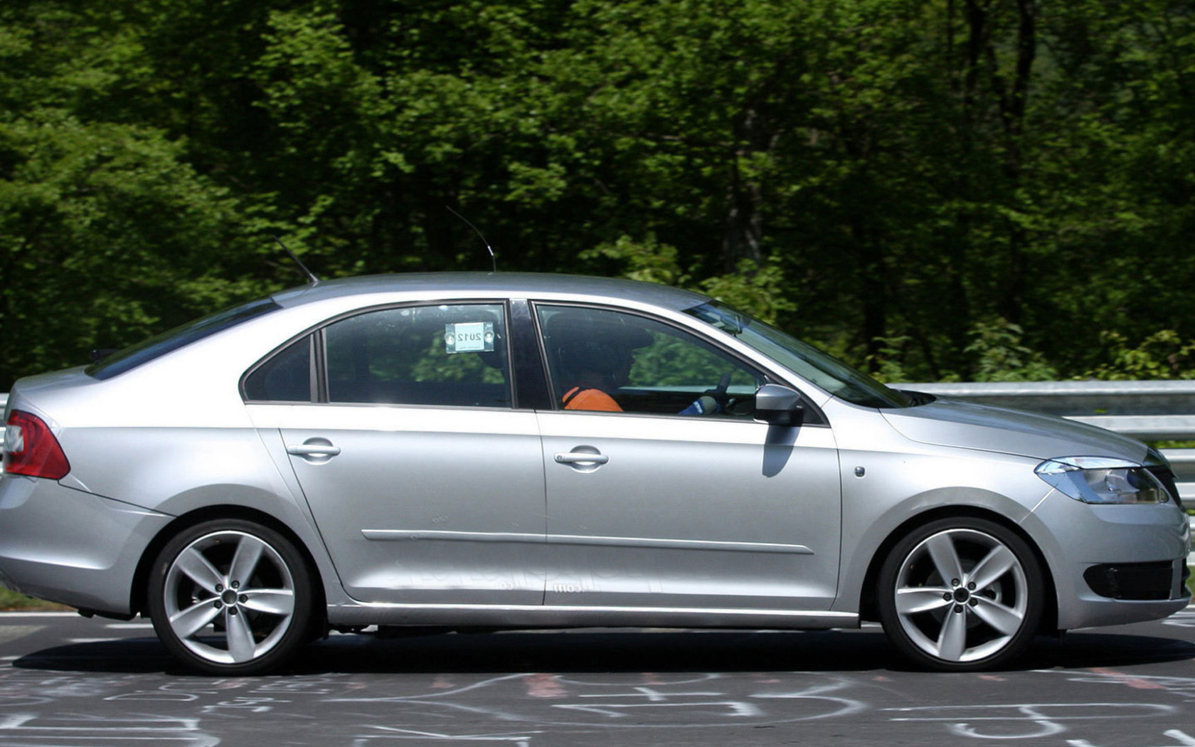 Надежная машина Skoda Rapid