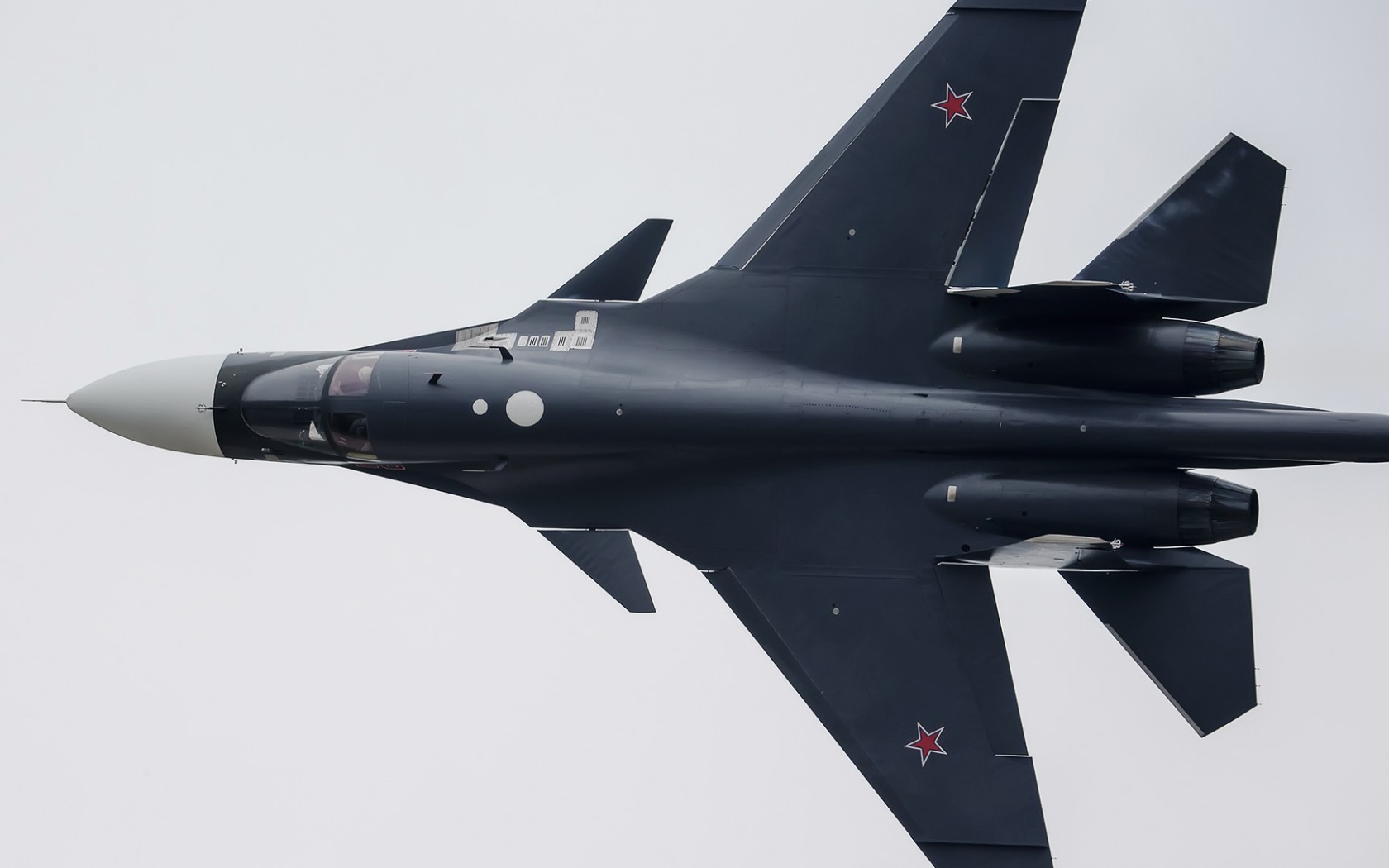 Вид истребителя сверху