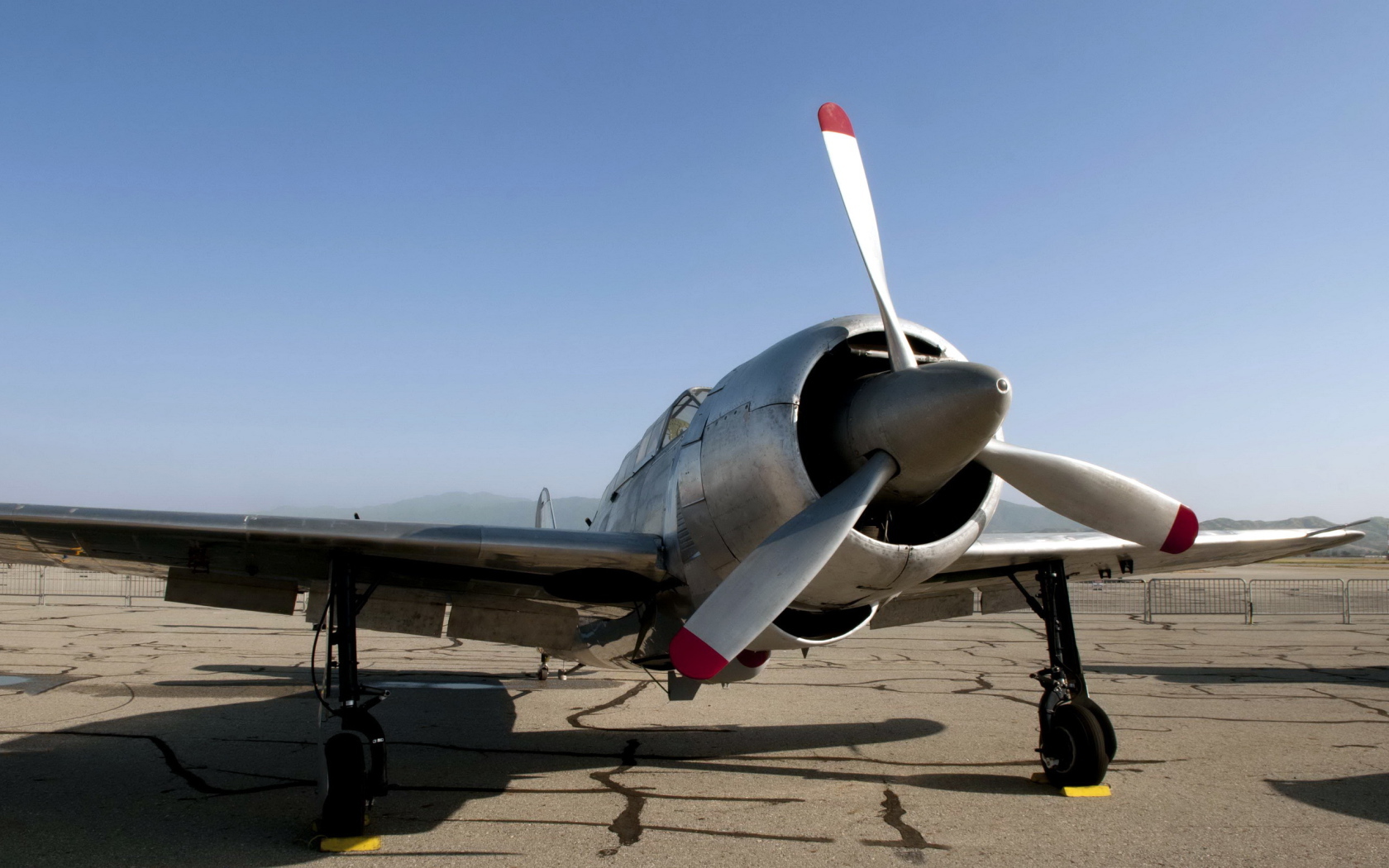 Винтовой самолет