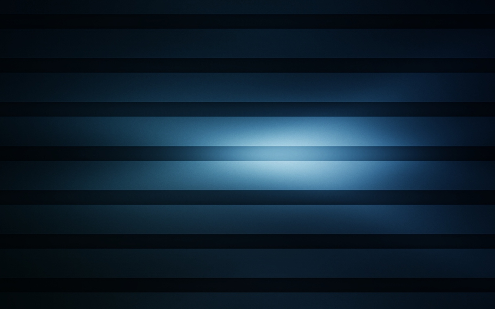 Темные полосы на синем фоне