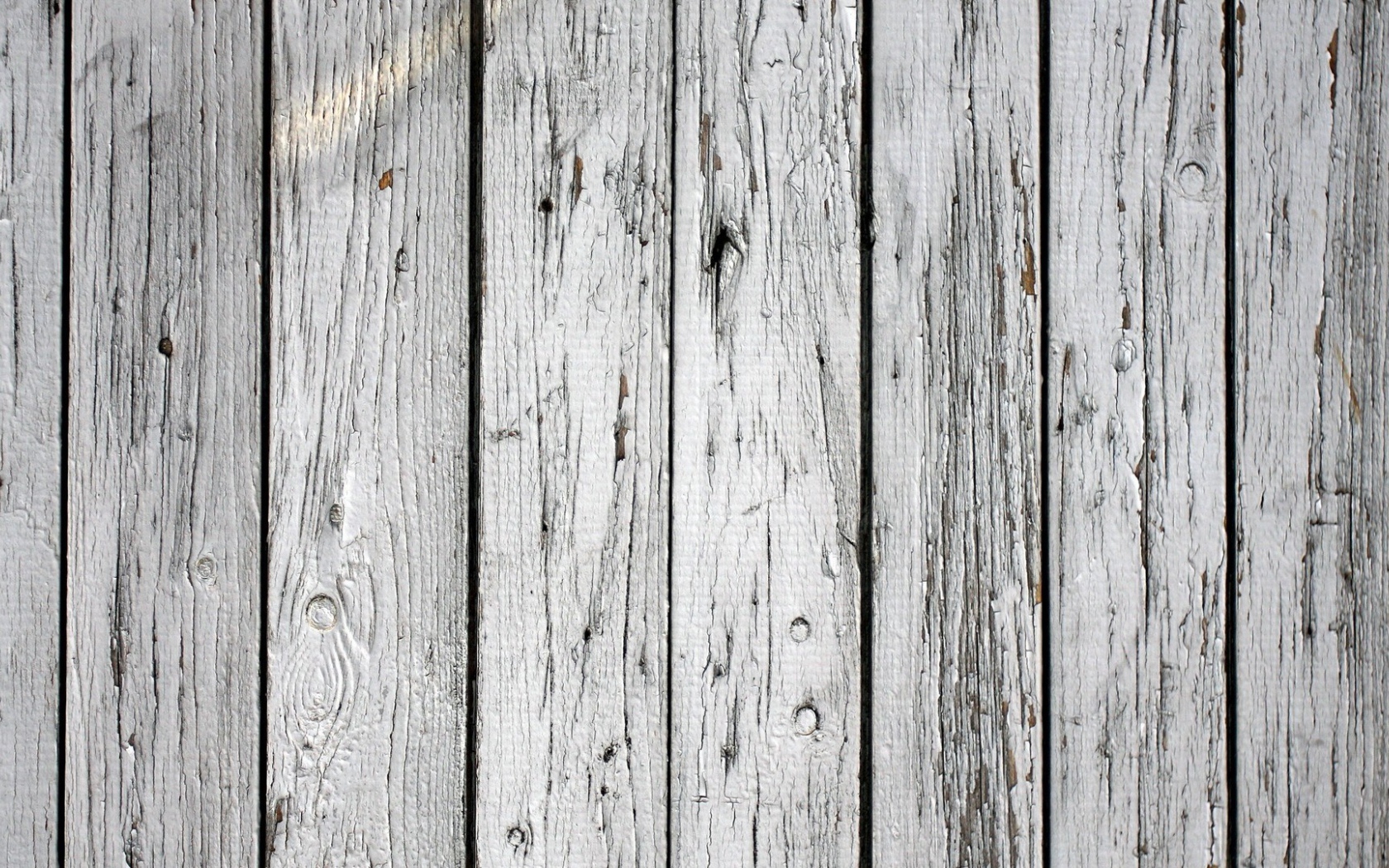 Крашеное дерево