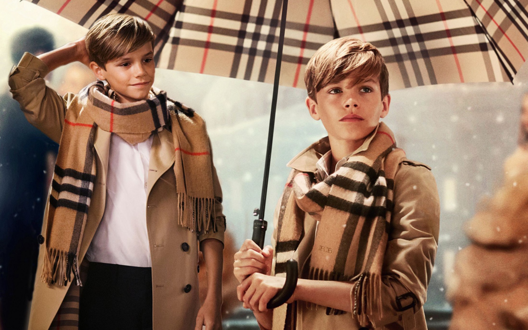 Одежда для детей от Burberry