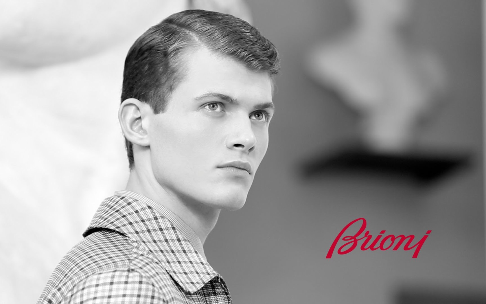 Модная одежда Brioni