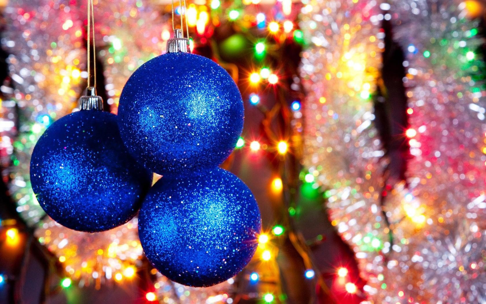 Синие шарики на рождество