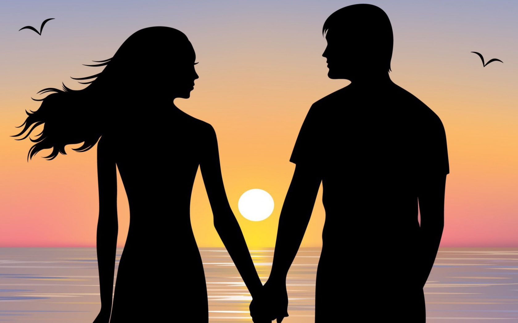 Влюблённая пара на берегу