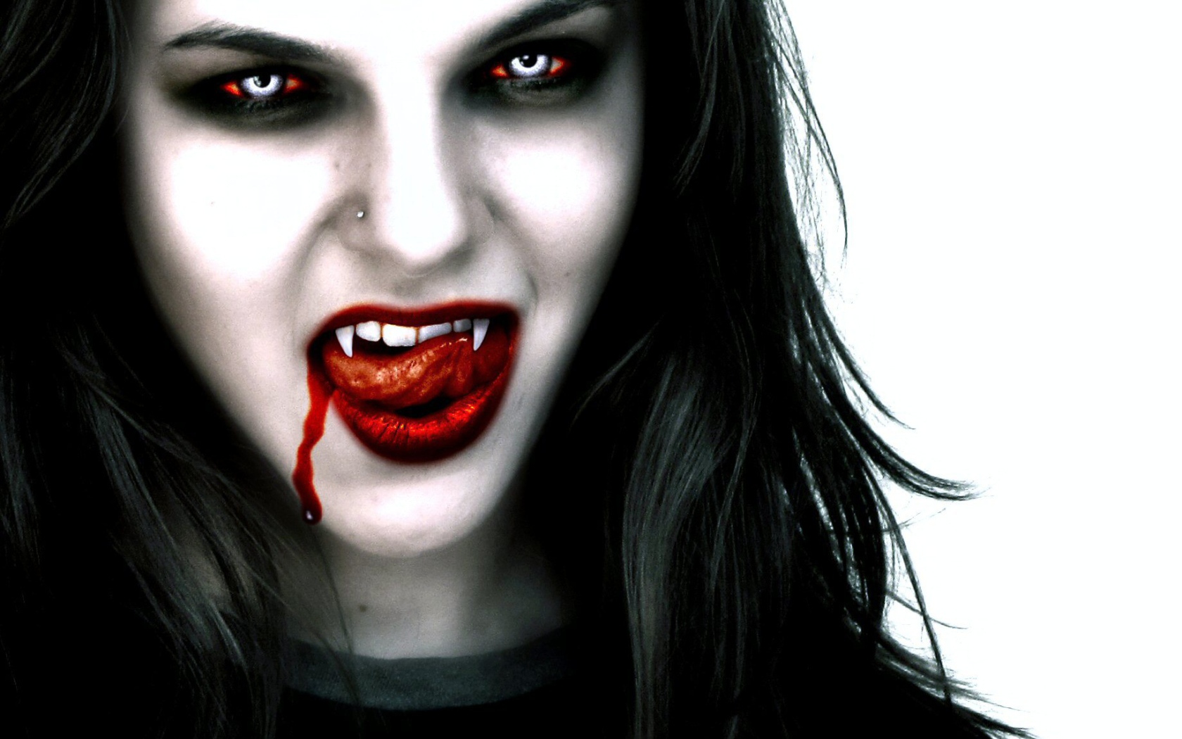 Кровавая девушка вампир