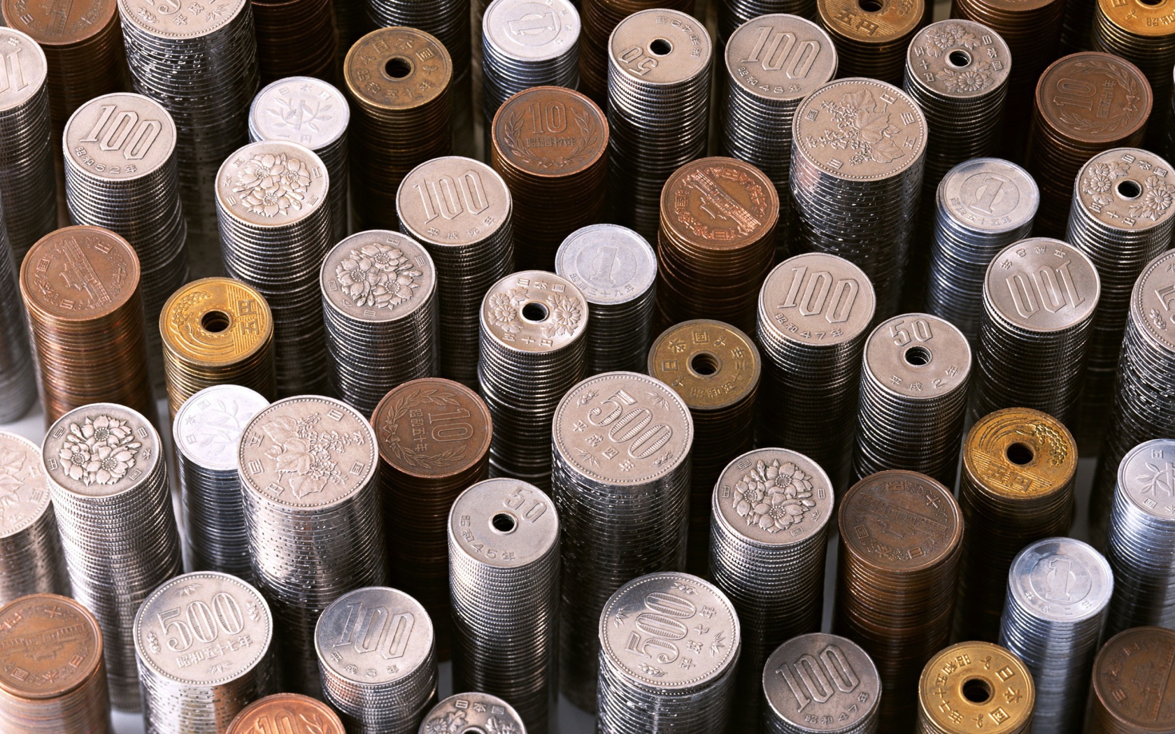 Стопки монет