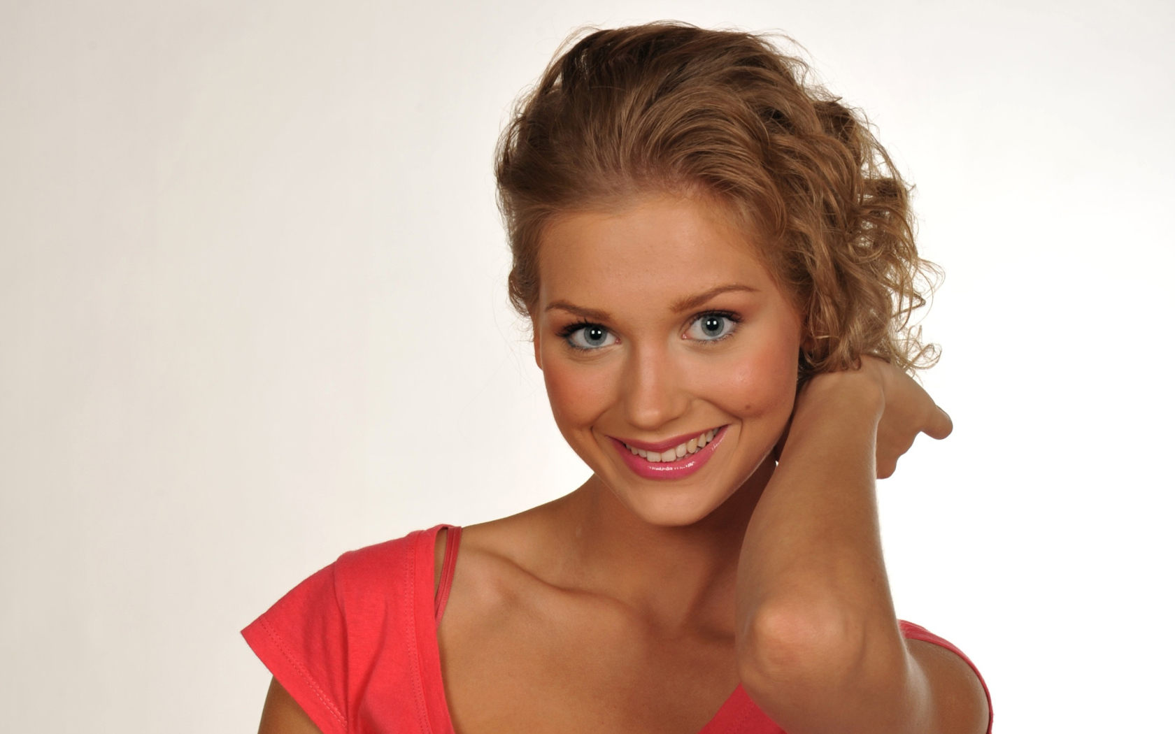 Красивая Кристина Асмус