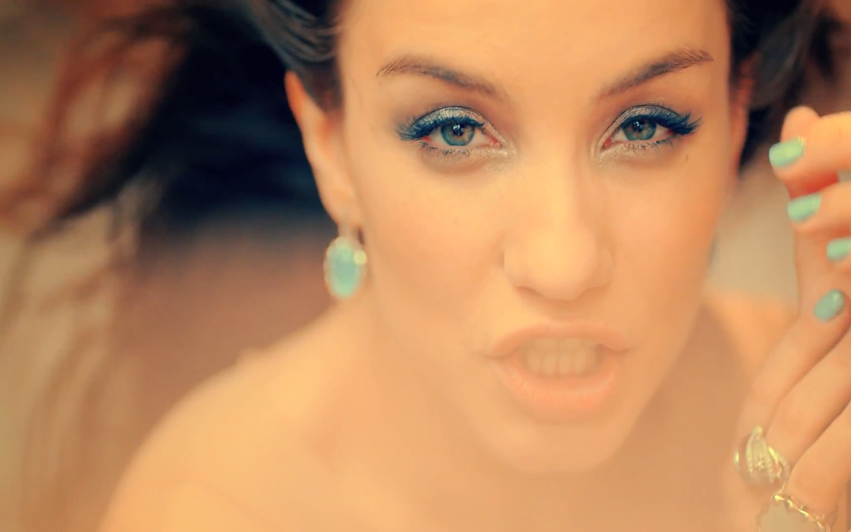 Популярная модель Виктория Дайненко