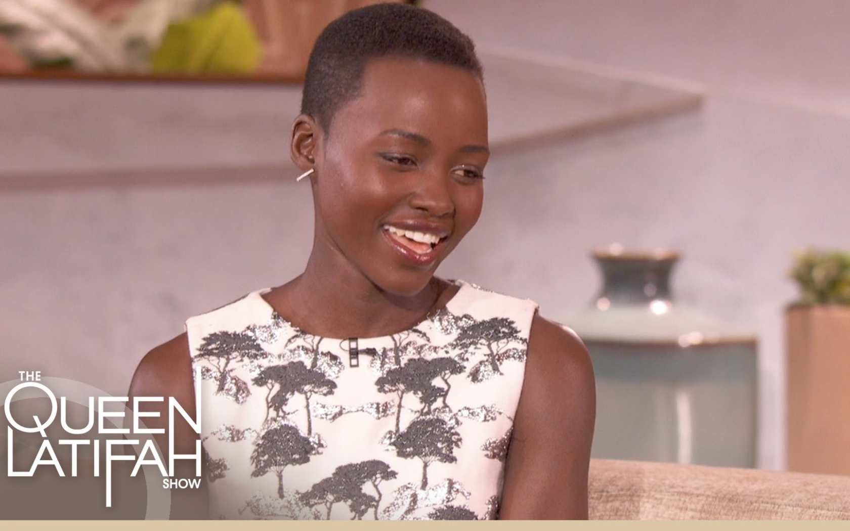 Прекрасная актриса Лупита Нионго