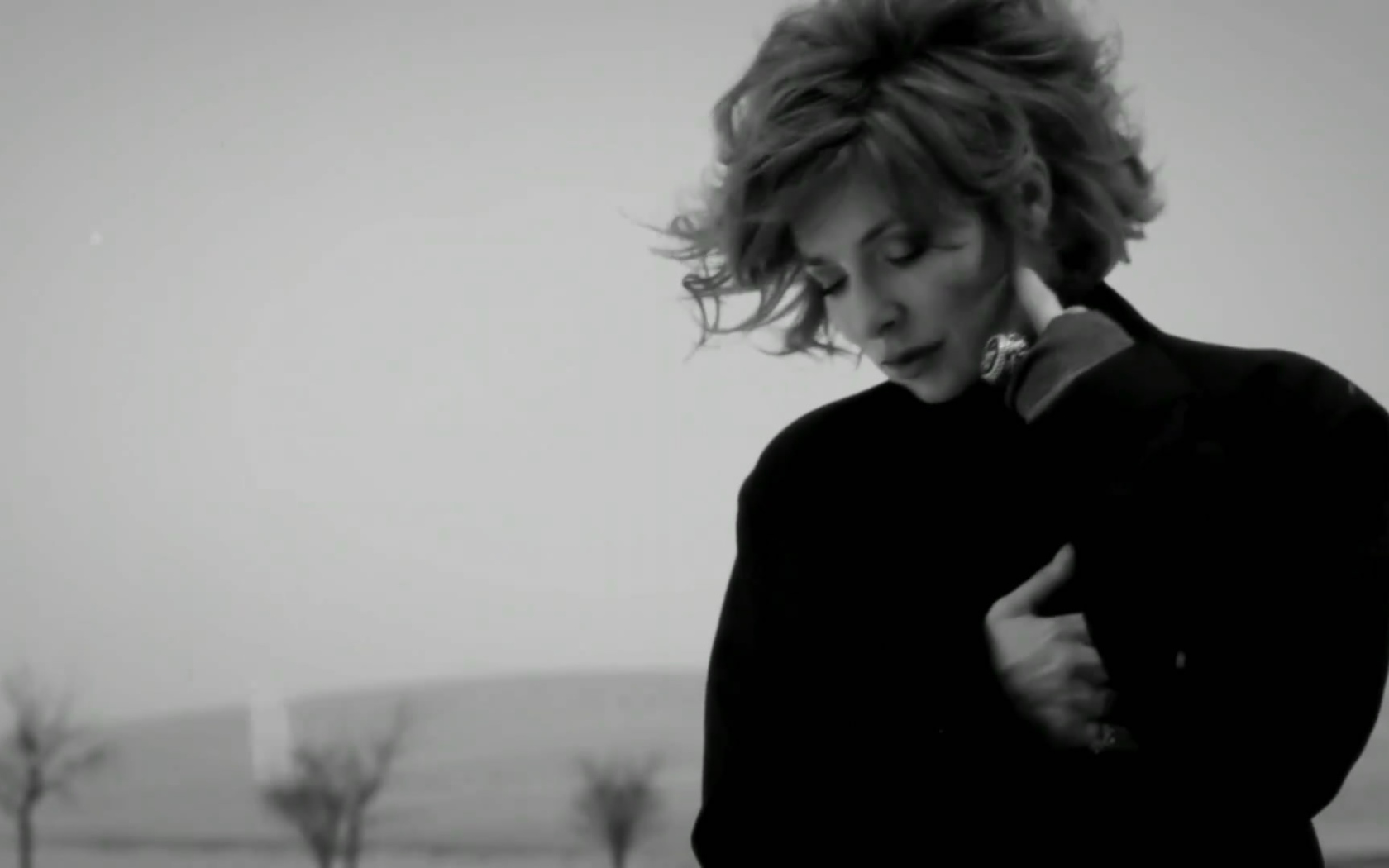 Очаровательная актриса Милен Фармер