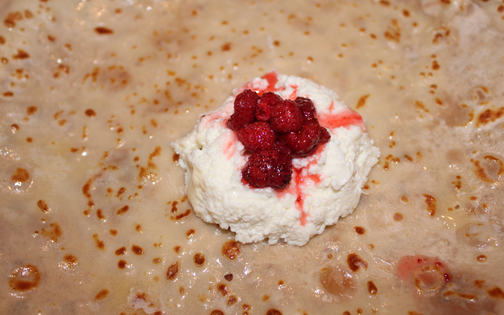 Украшение блинов на Масленицу