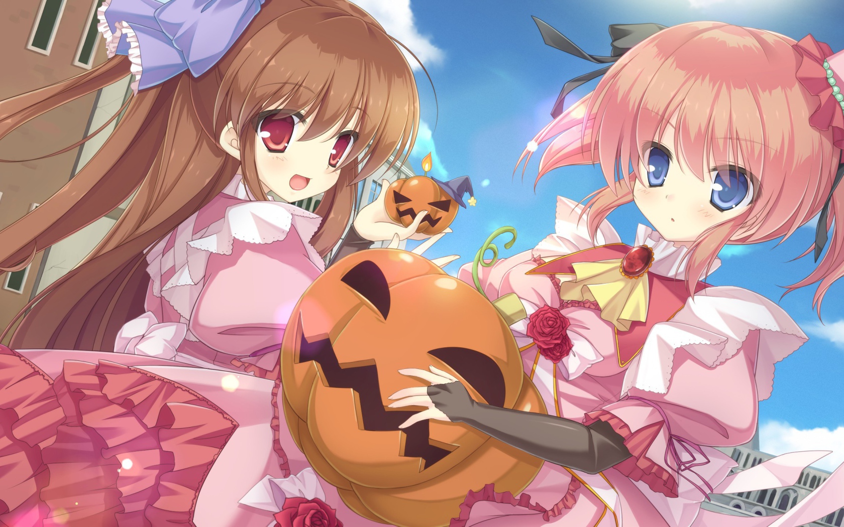 Девочки с игрушками из тыквы