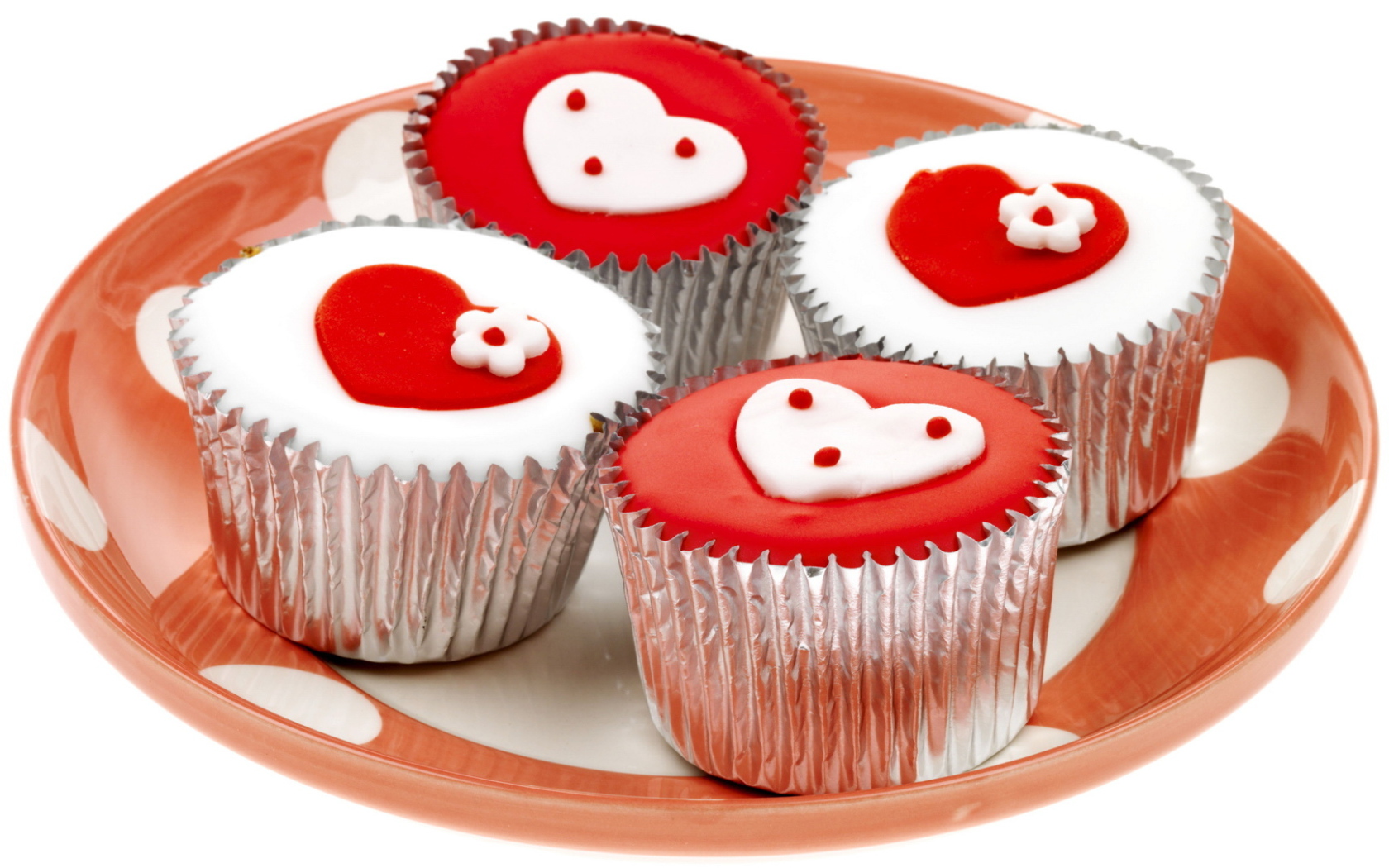 Кексы с сердечками на День Святого Валентина 14 февраля