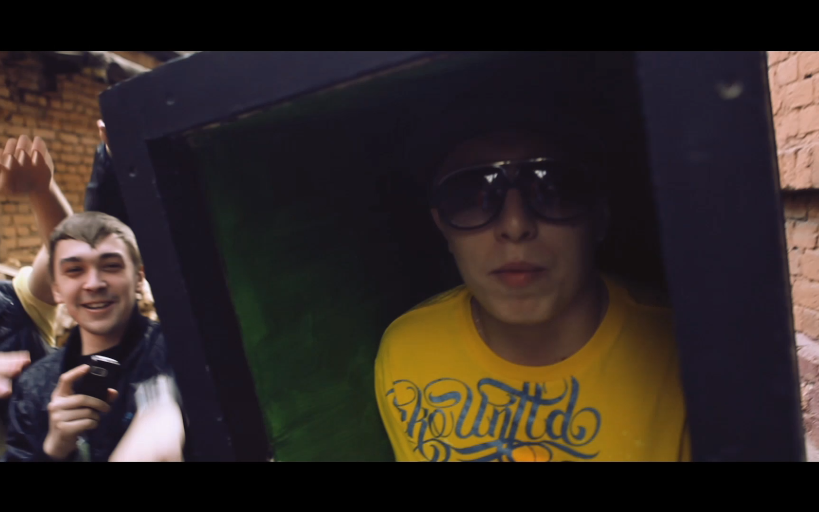 Популярный Витя АК