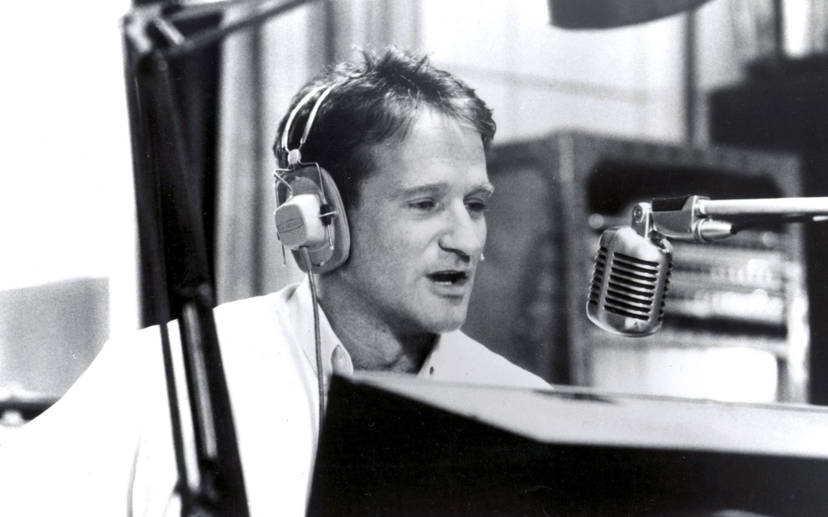 Актер Робин Уильямс в студии