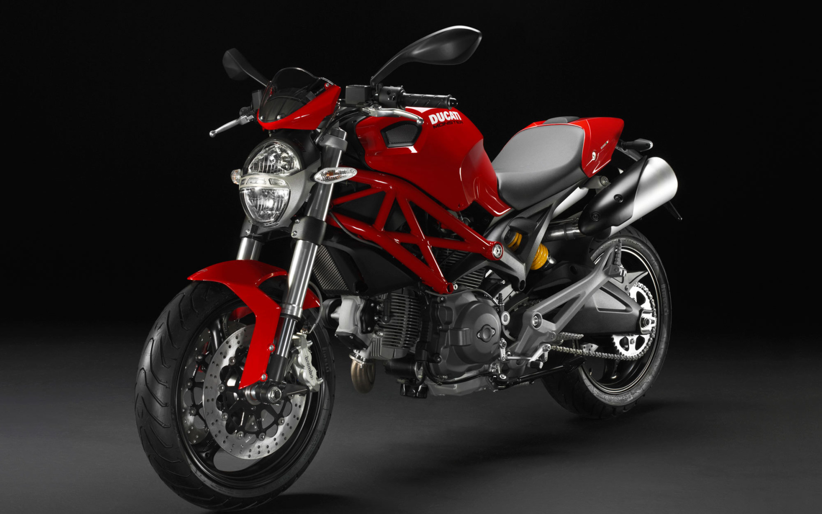 Красивый мотоцикл Ducati Monster 796 Corse Stripe