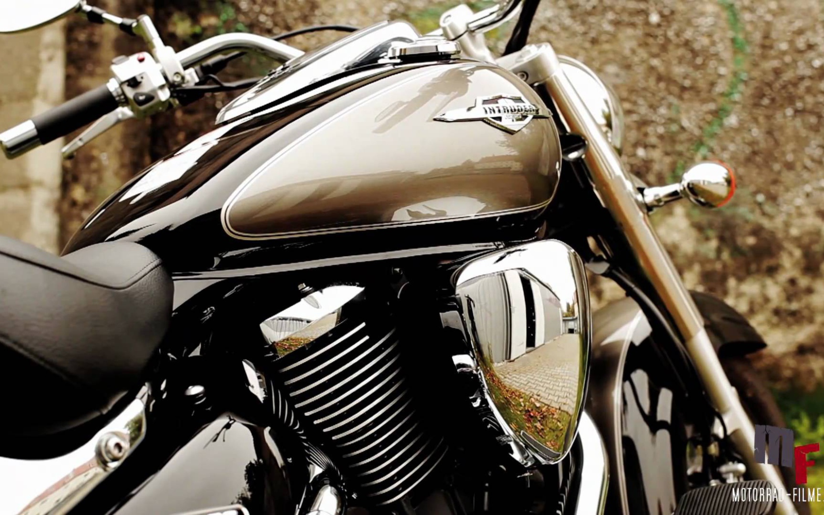 Невероятный мотоцикл Suzuki Intruder C800C