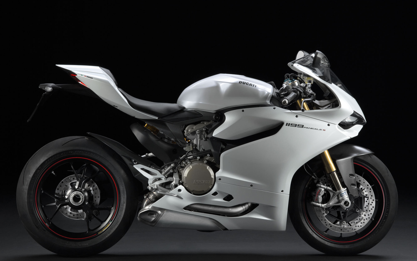 Надежный мотоцикл Ducati Superbike 1199 Panigale