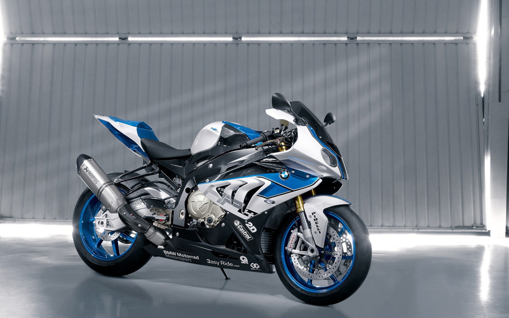 Мотоцикл BMW HP4