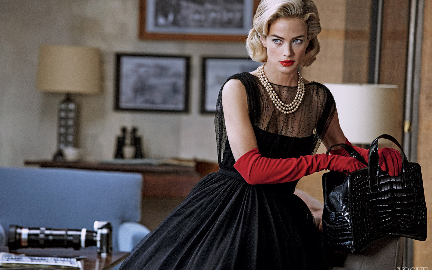 Окно во двор