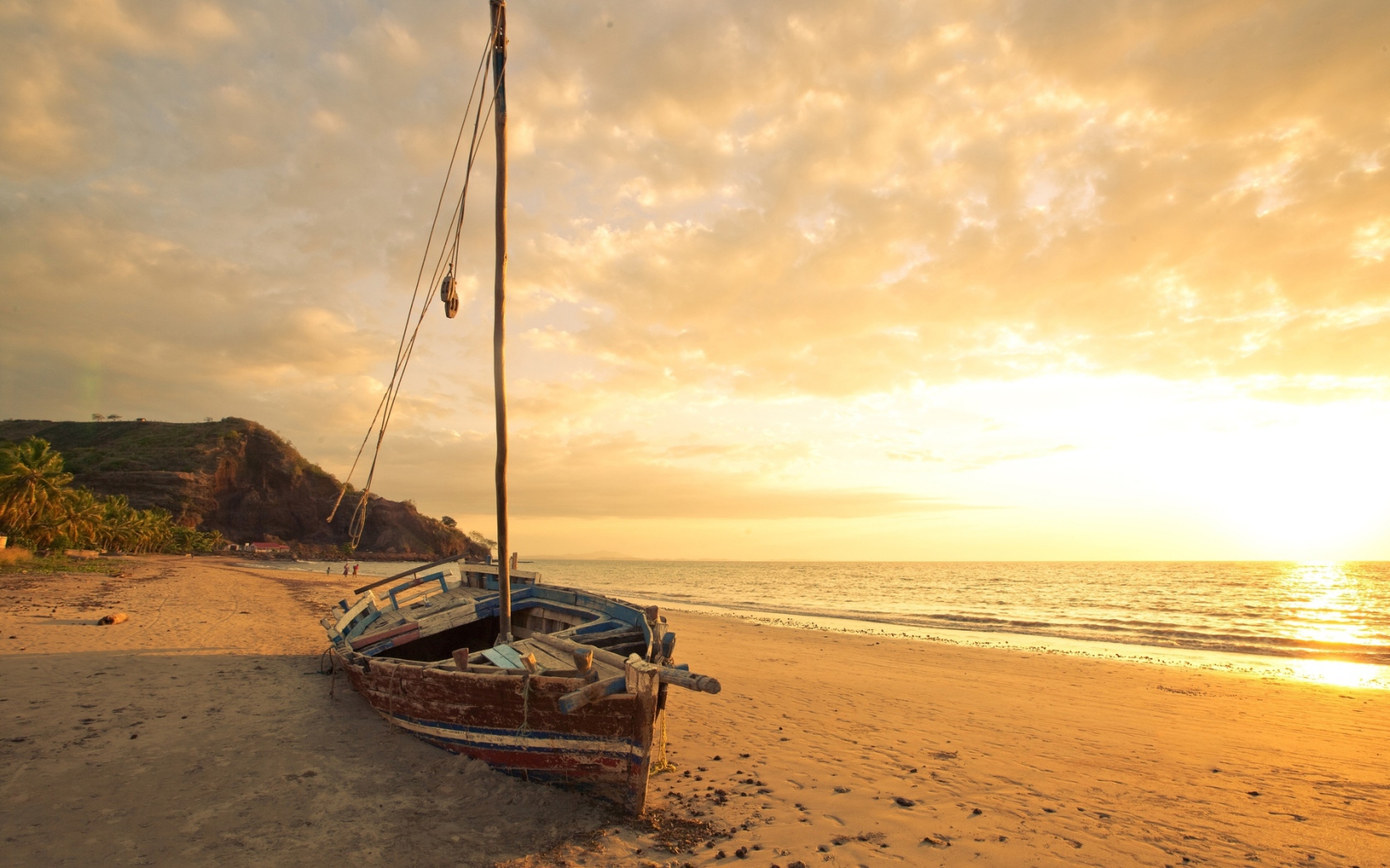 Красивое фото золотого пляжа