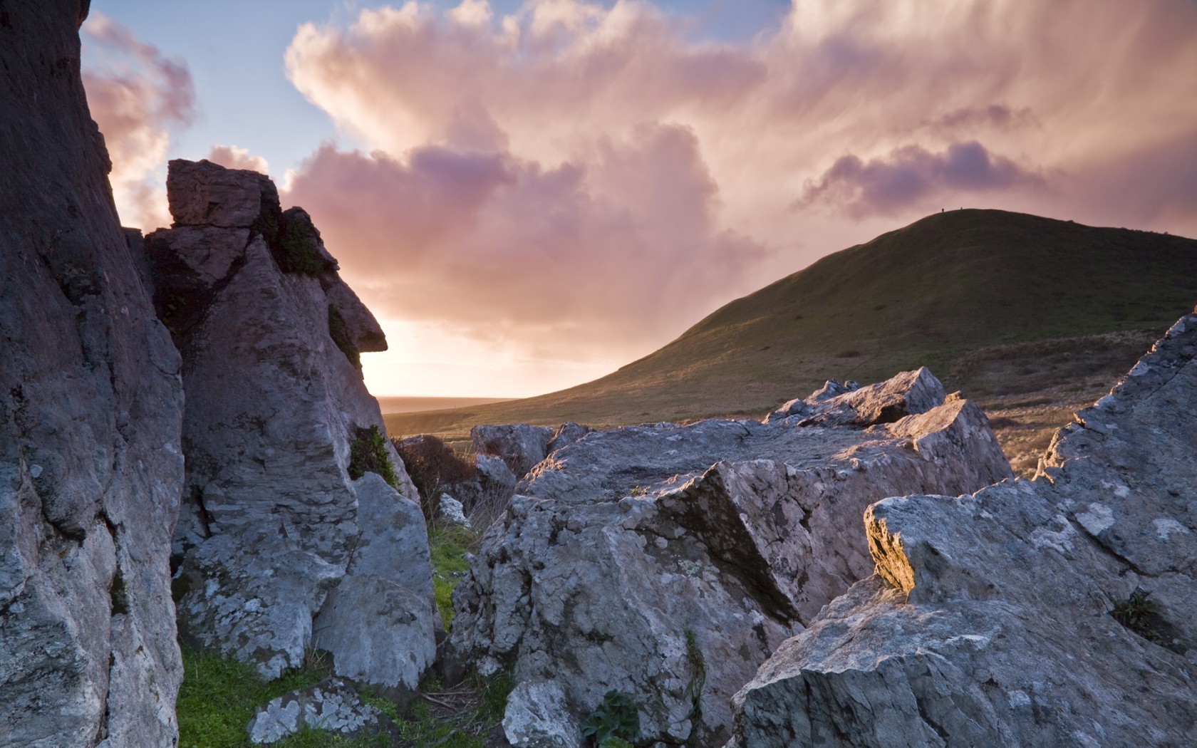 Цветные скалы