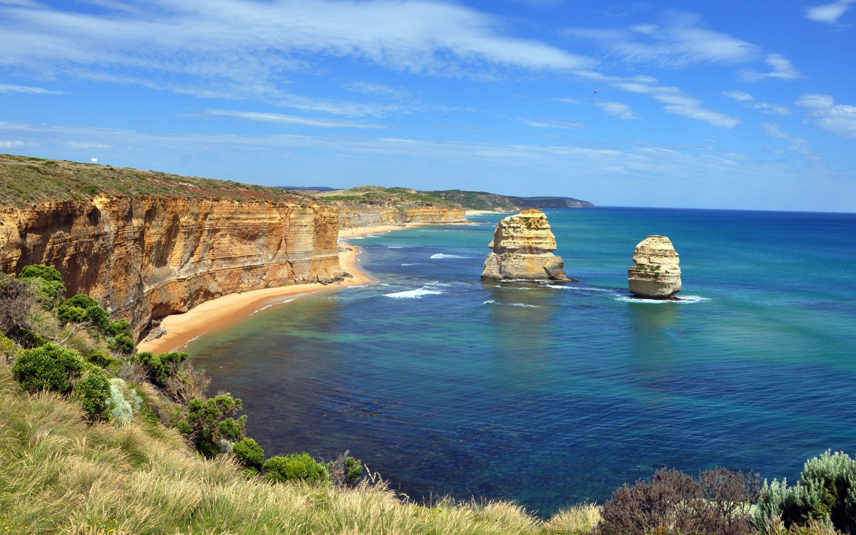 Маленькие острова у берега