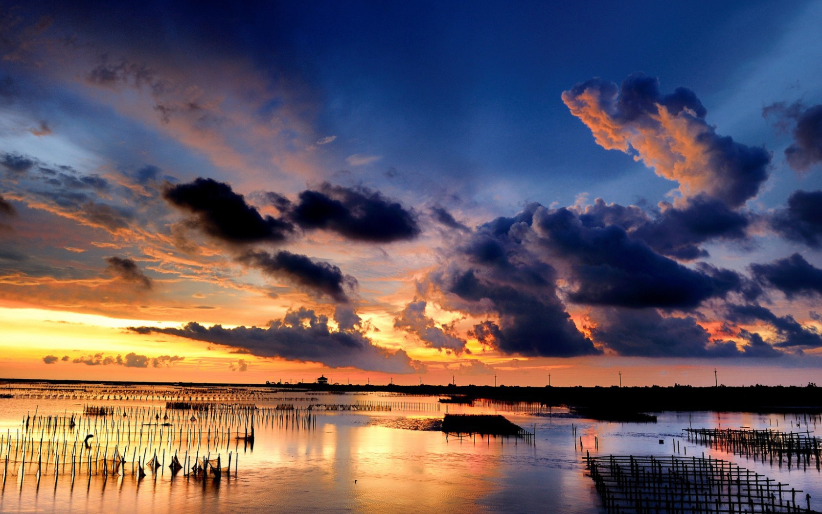 Закат в бухте