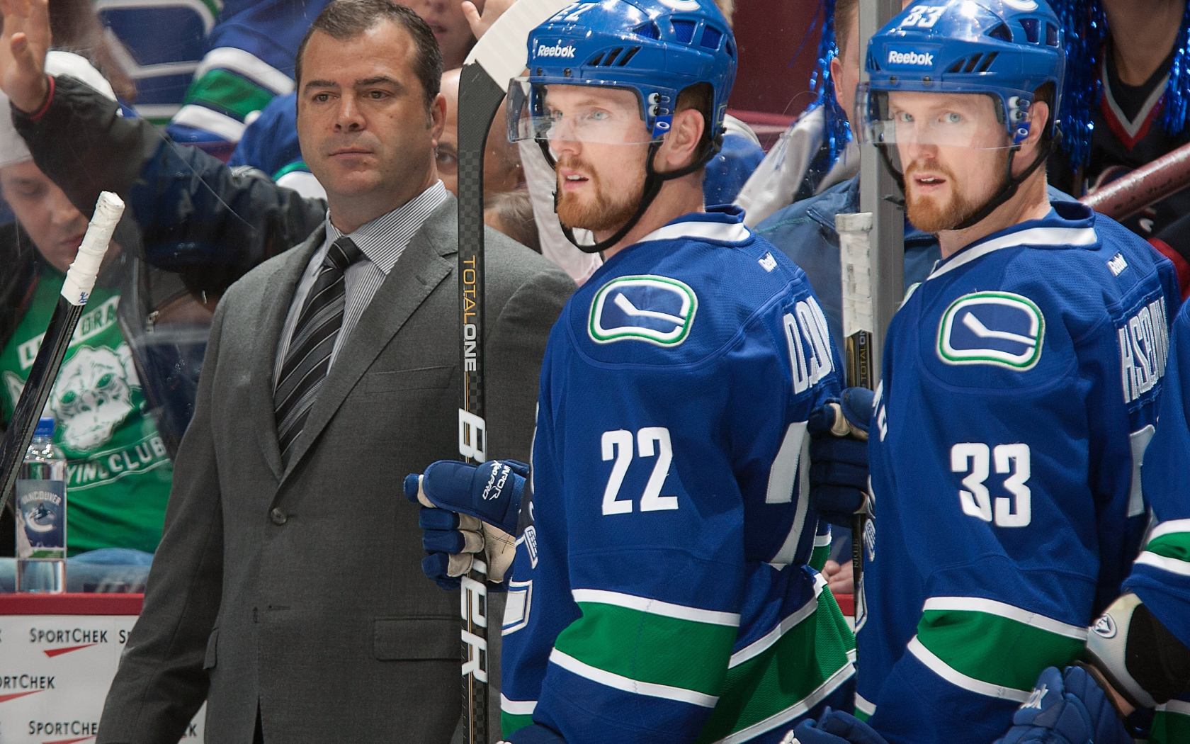 Хоккеисты Даниэль Седин Хенрик Седин