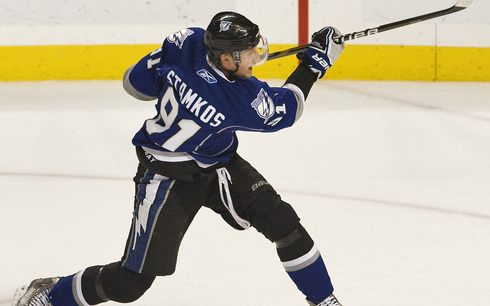 Лучший Хоккеист Тампа-Бэй Стивен Стэмкос