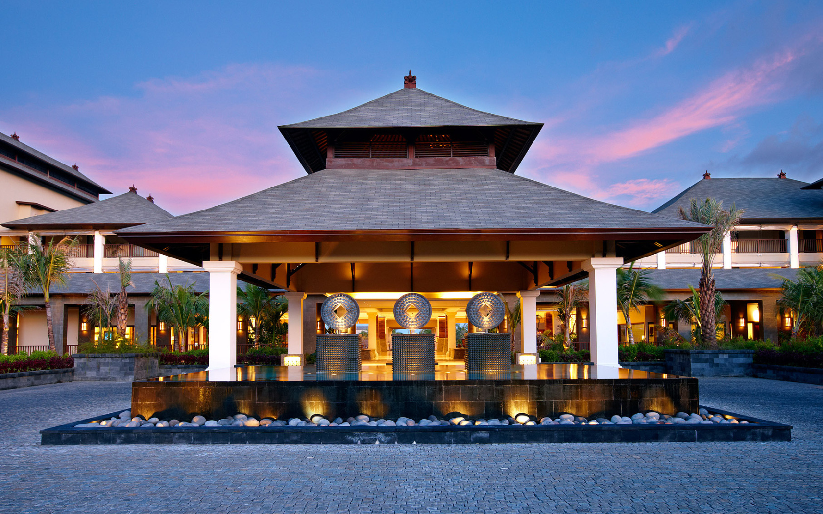 Роскошный отель на Бали