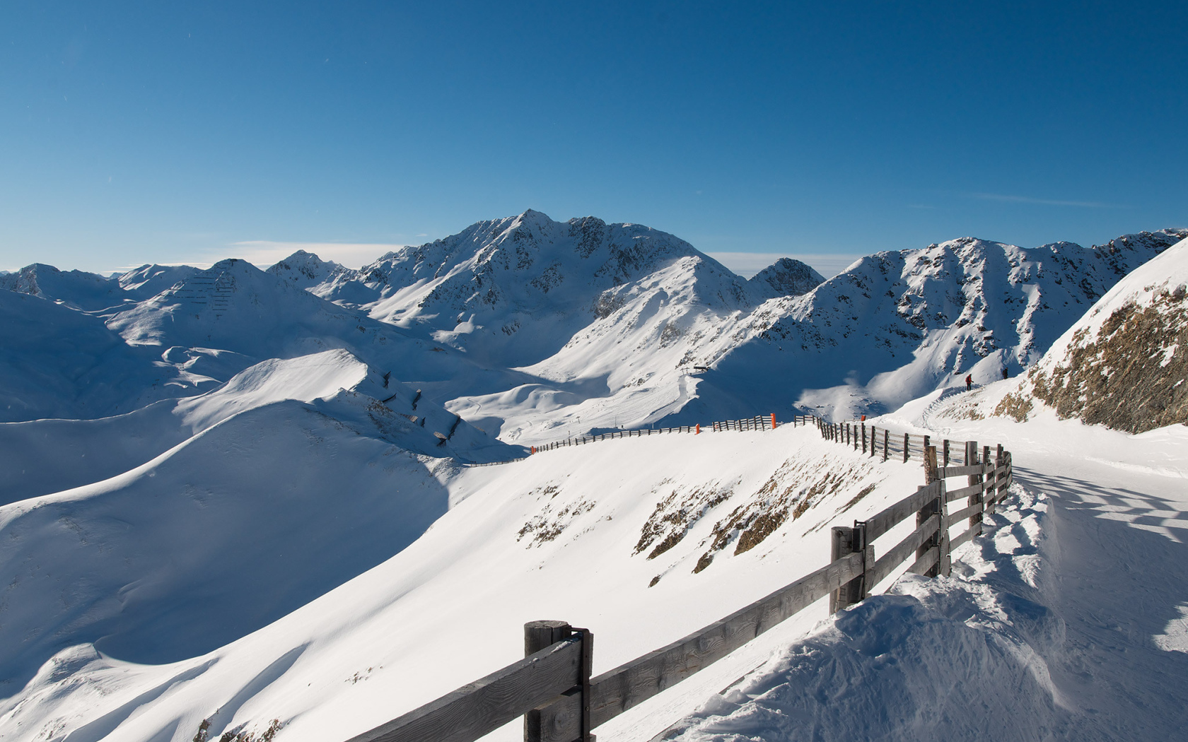 Горная дорога на горнолыжном курорте Серфаус, Австрия