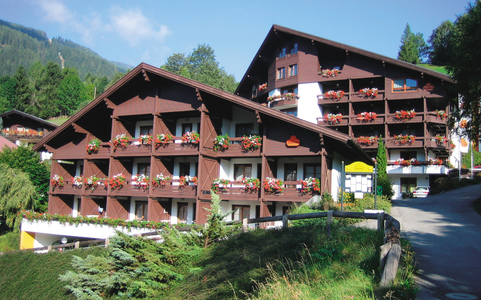 Городские дома на горнолыжном курорте Бад Кляйнкирххайм, Австрия