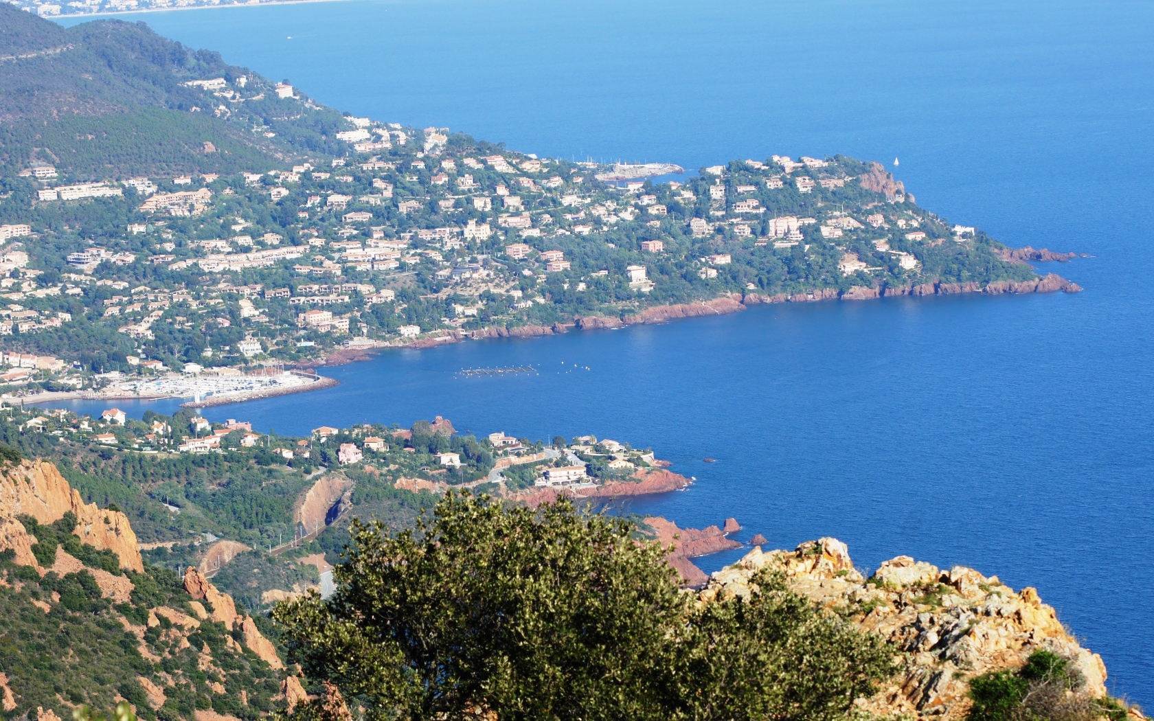 Залив на курорте Манделье ля Напуль, Франция