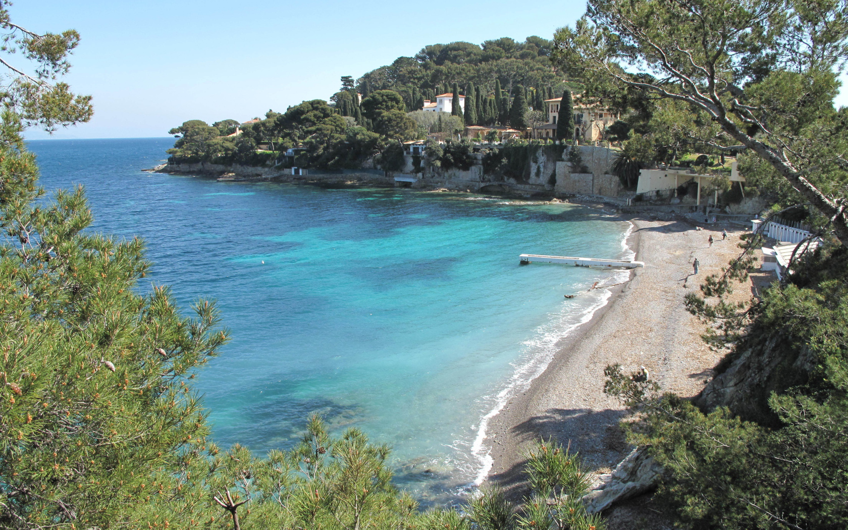 Голубая лагуна на курорте Сен-Жан-Кап-Ферра, Франция