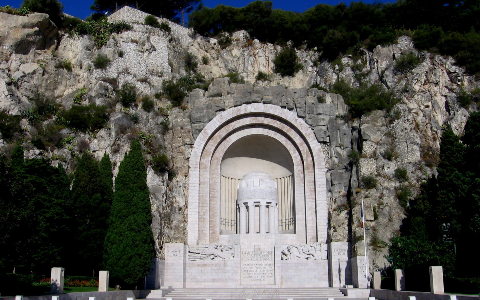 Памятник в городе Ницца, Франция
