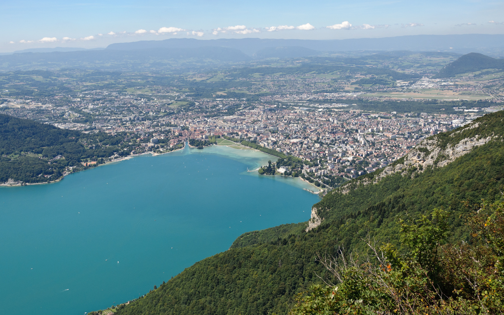 Панорама в городе Аннеси, Франция