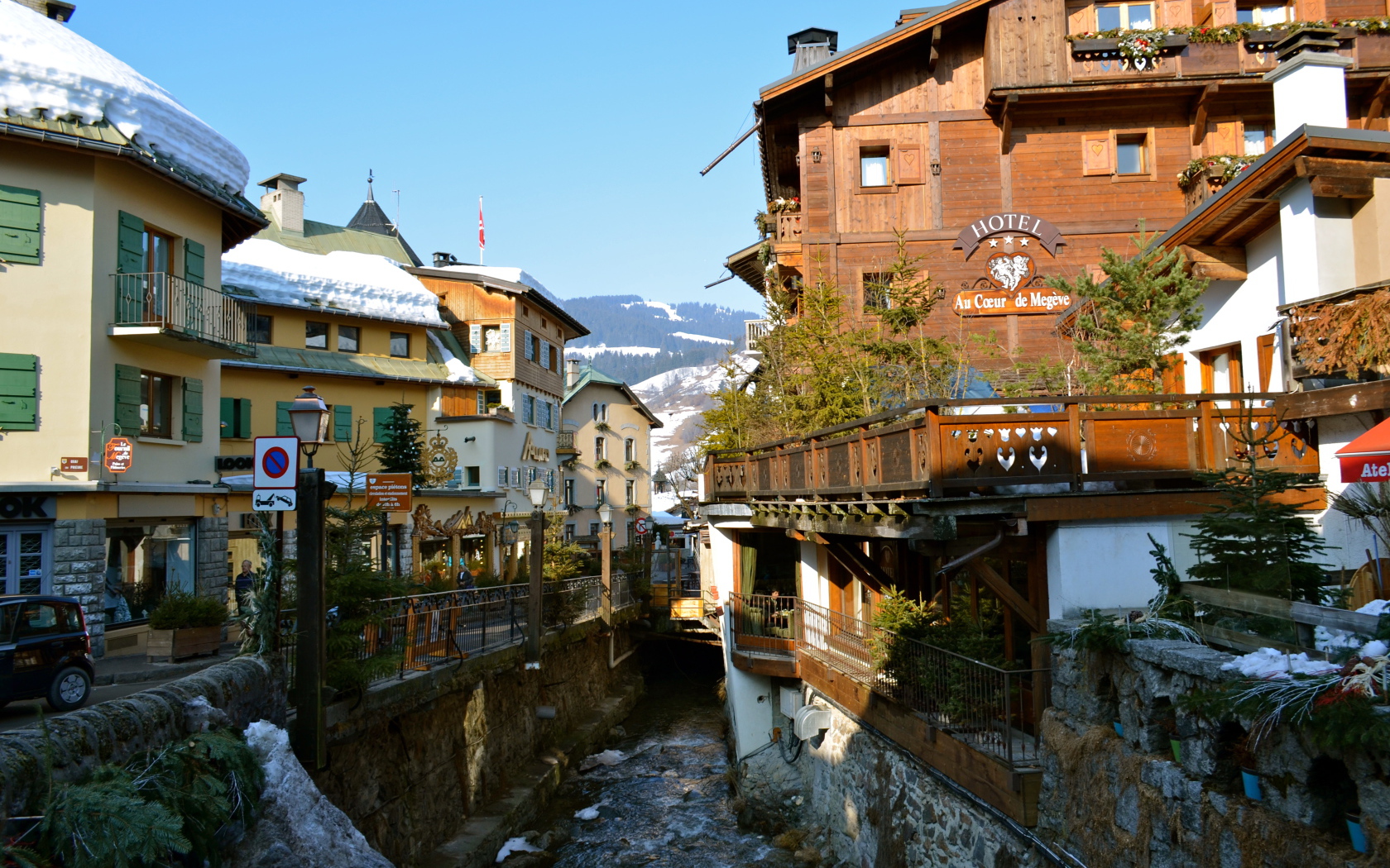 Река на горнолыжном курорте Межев, Франция