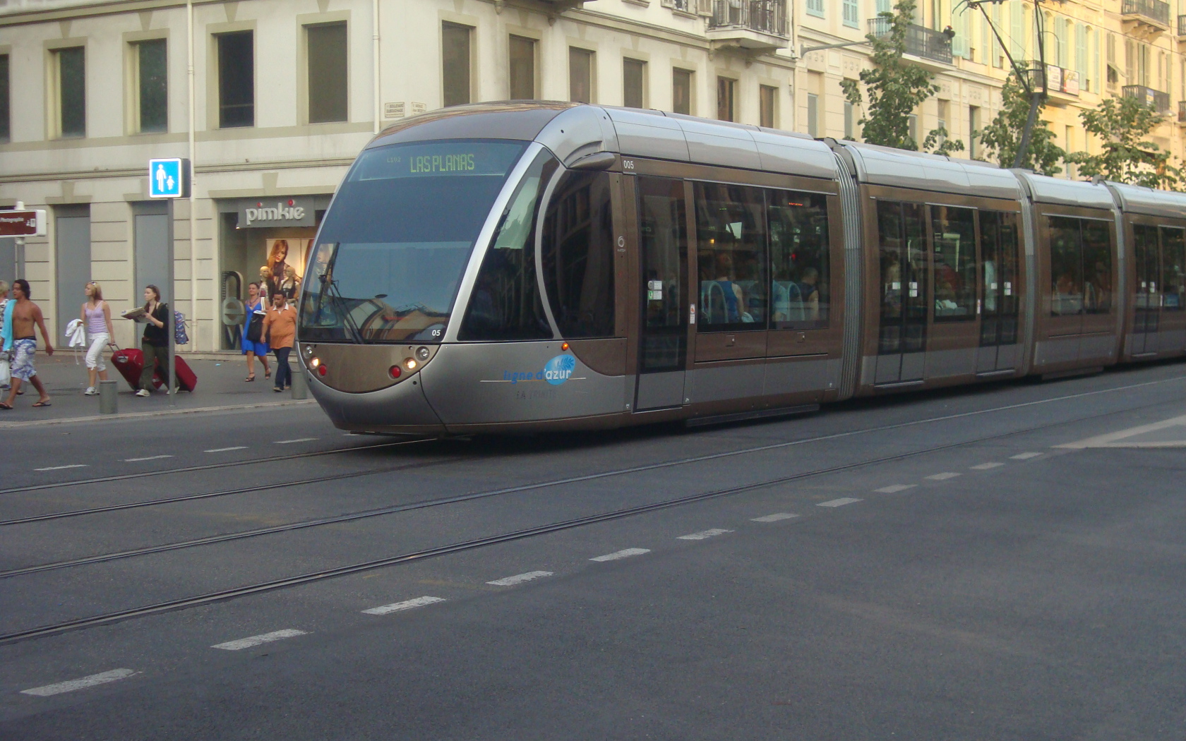 Трамвай в городе Ницца, Франция