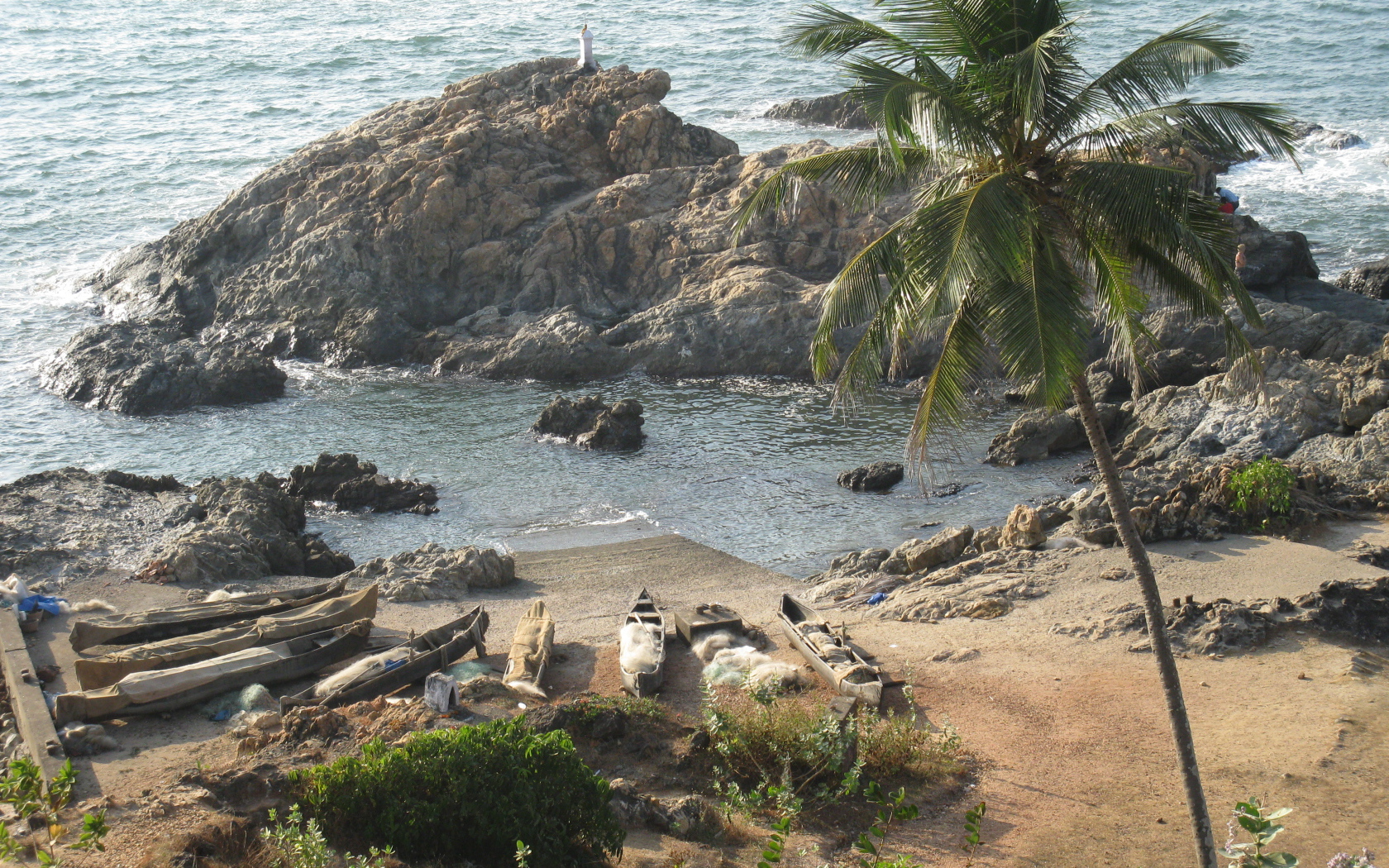 Побережье в Вагаторе