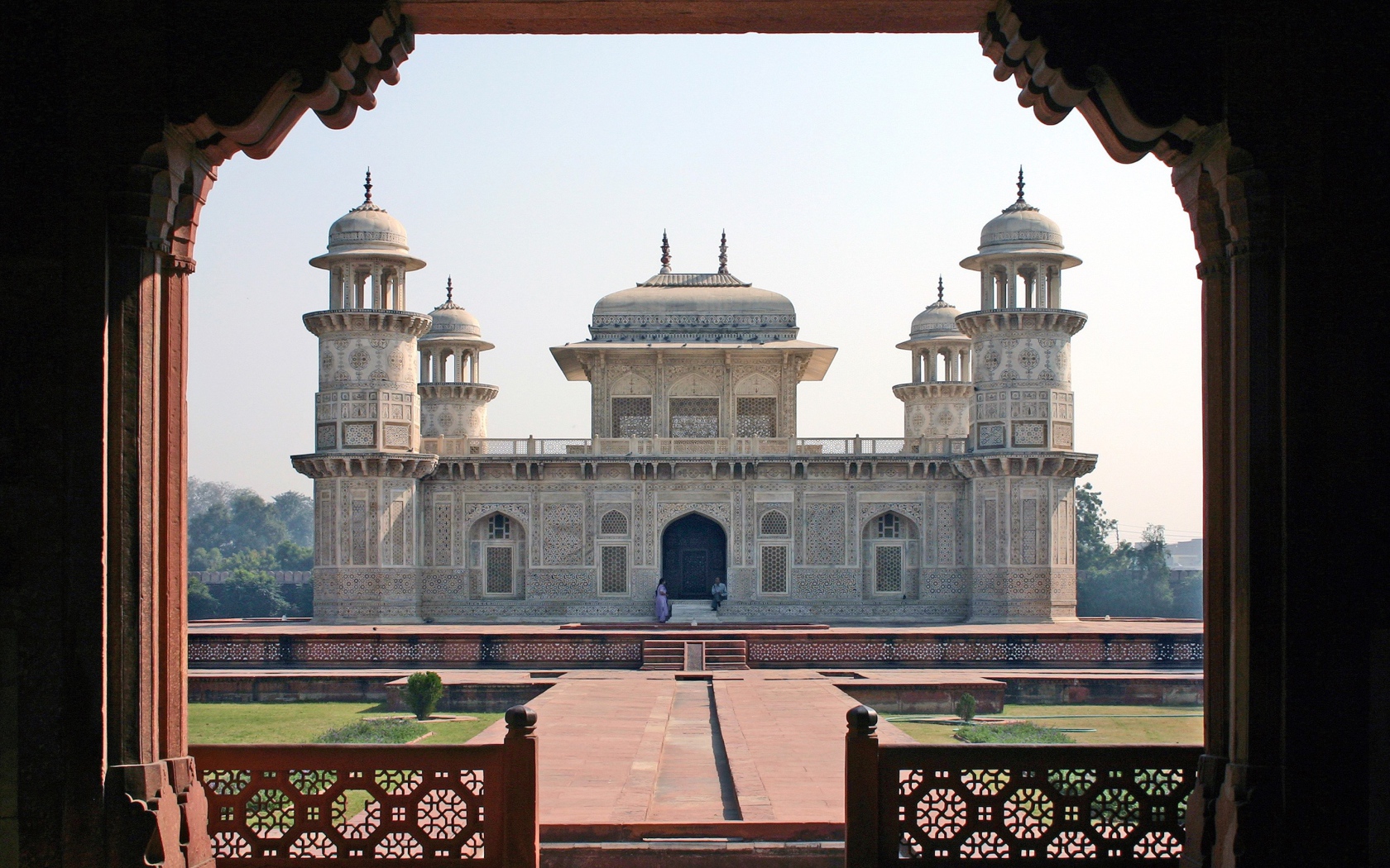 Памятник Итимад-Уд-Даула в Агре