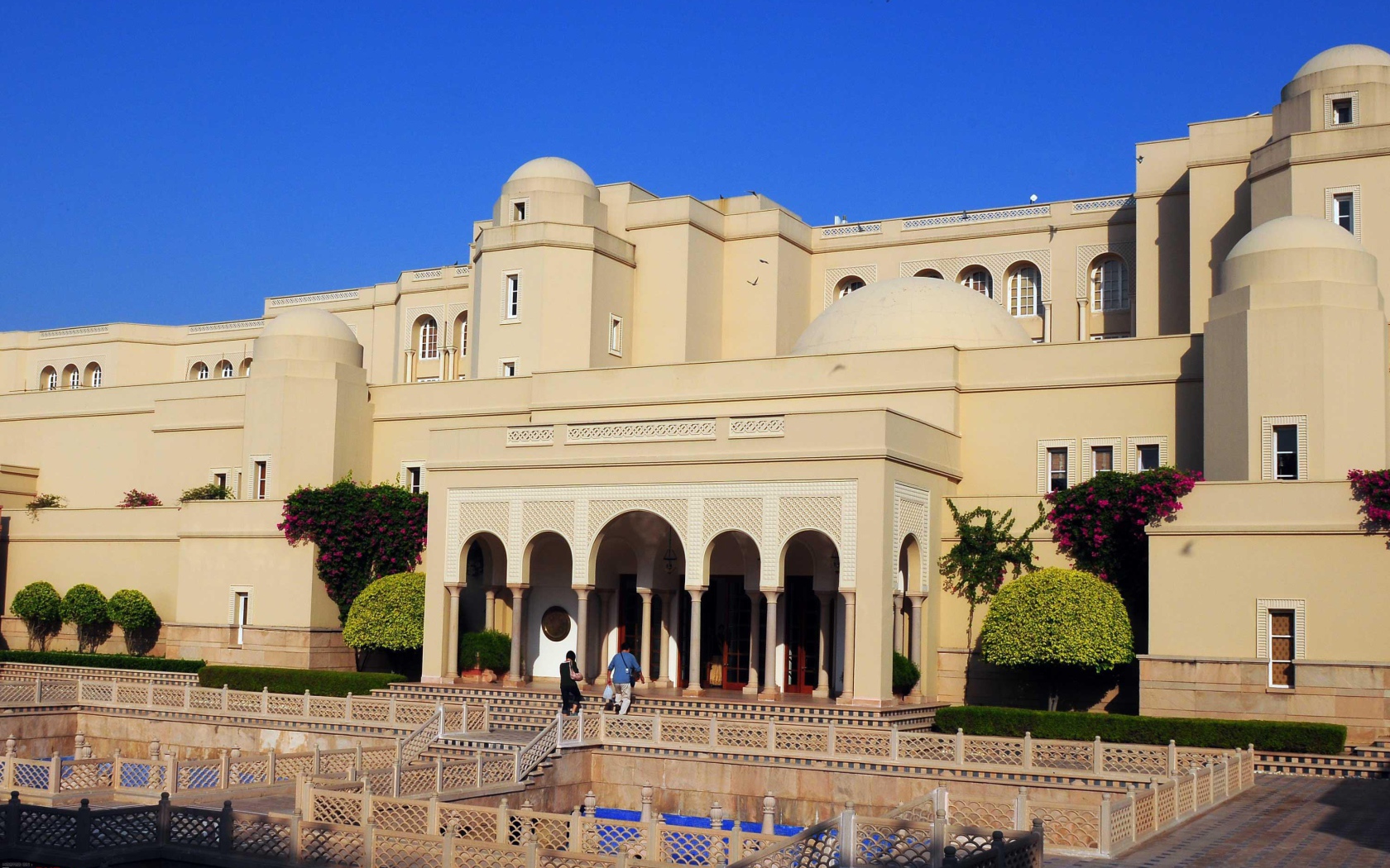 Летний отпуск в Агре