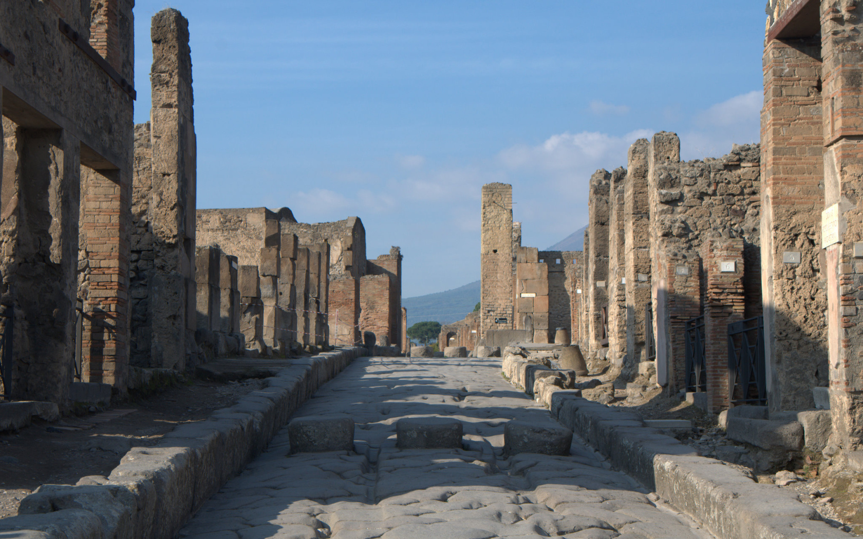 Древняя улица в Помпеях, Италия