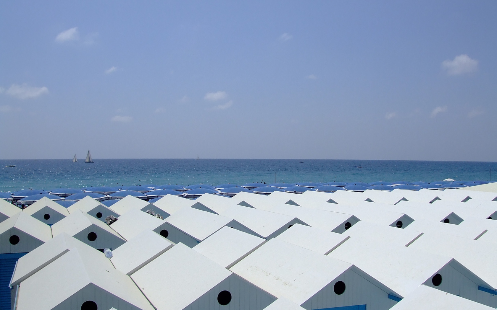 Пляжные домики на курорте Челле Лигуре, Италия