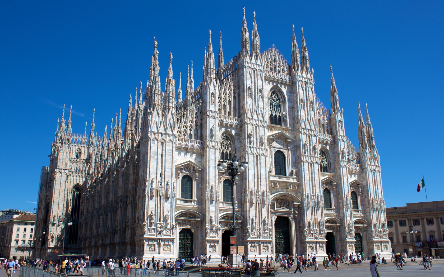 Собор Дуомо в Милане, Италия