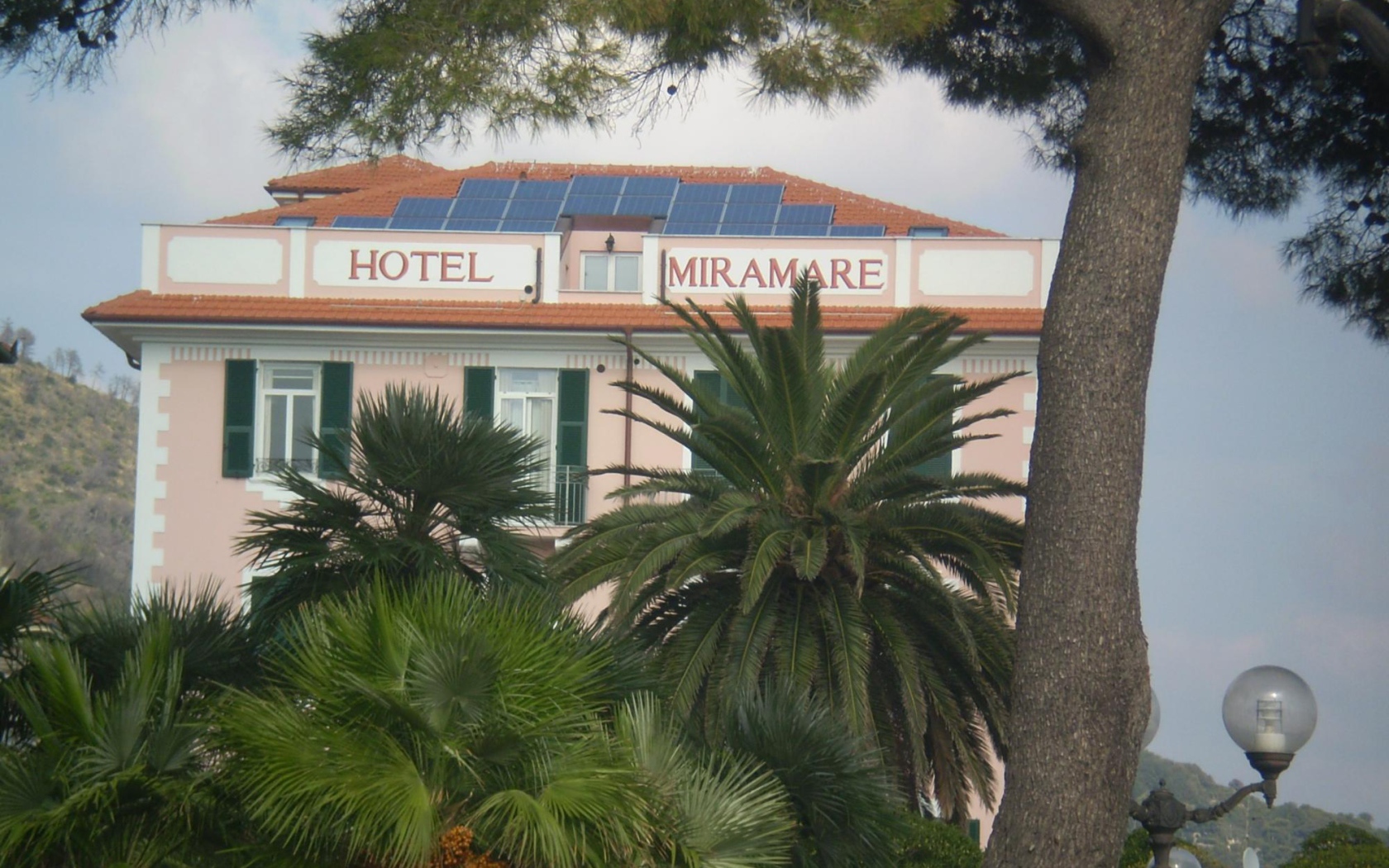 Гостиница на курорте Споторно, Италия