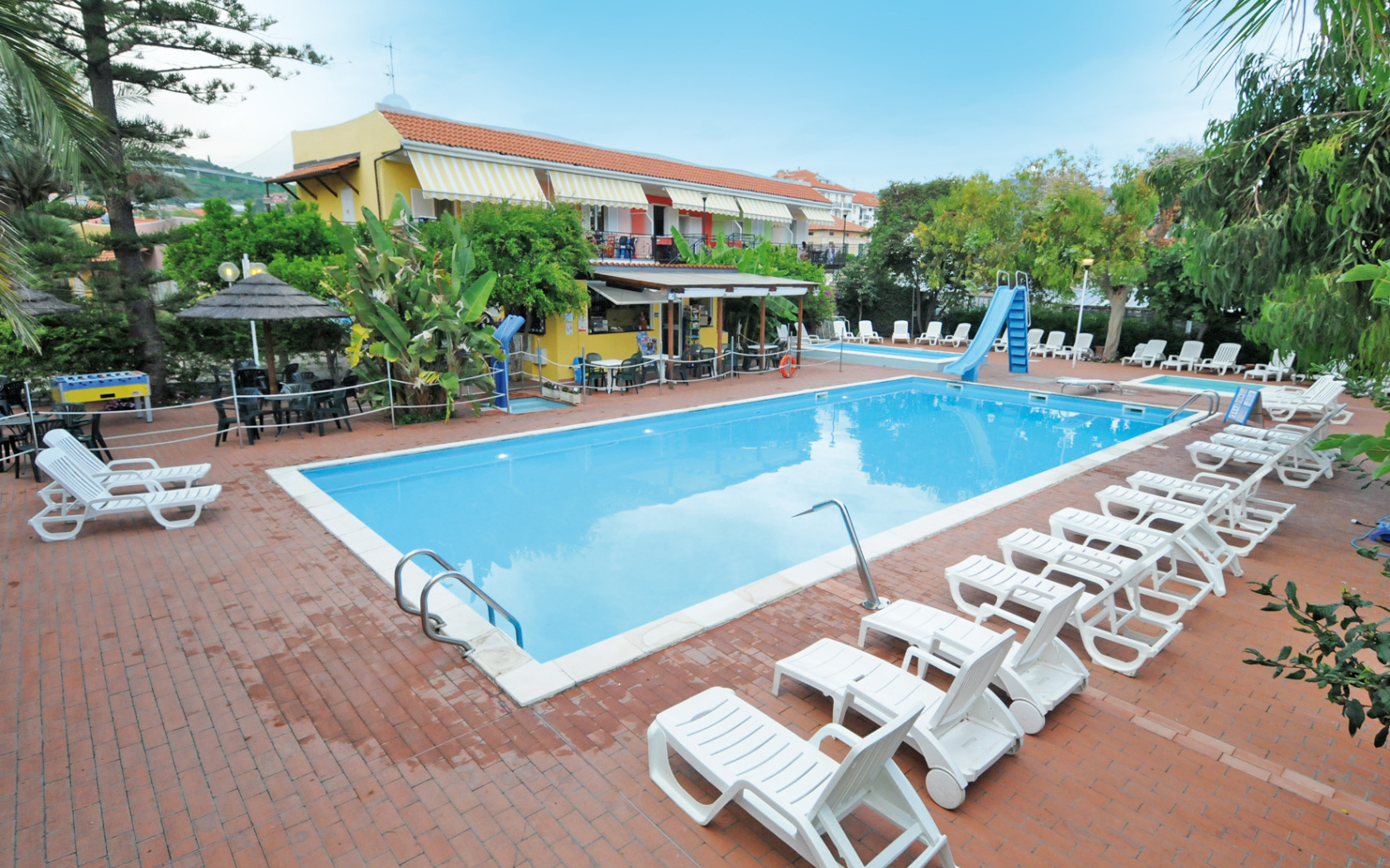 Гостиница на курорте Сан Бартоломео Аль Маре, Италия